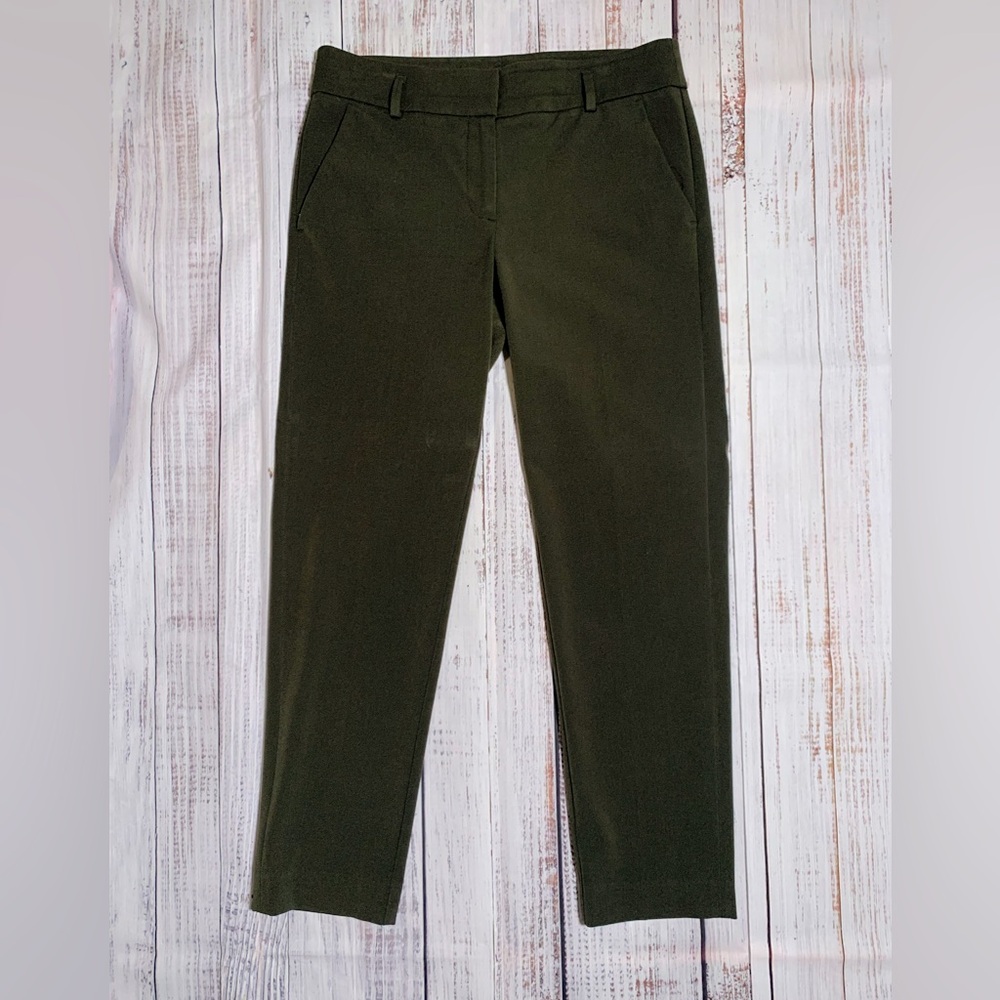 LOFT Marisa ankle pants. Army green color. Size 4.